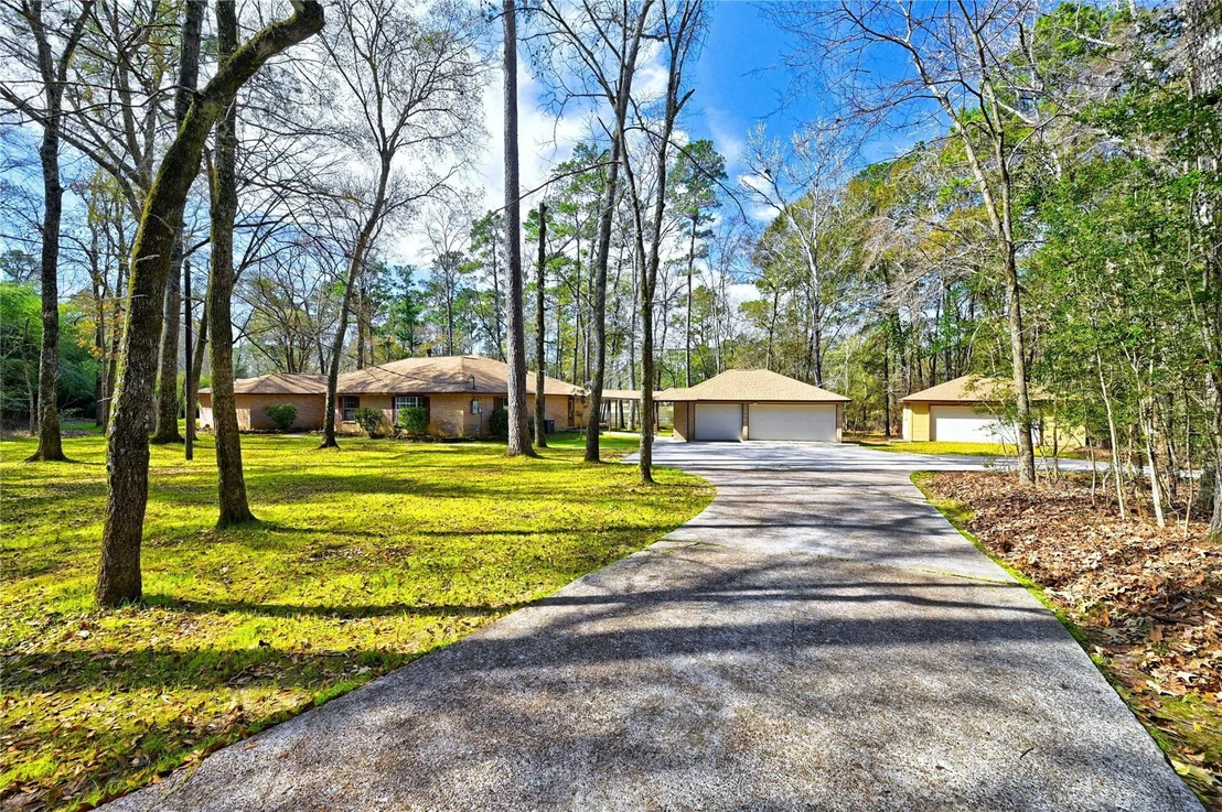 Photo of 15823 Stagecoach Road
