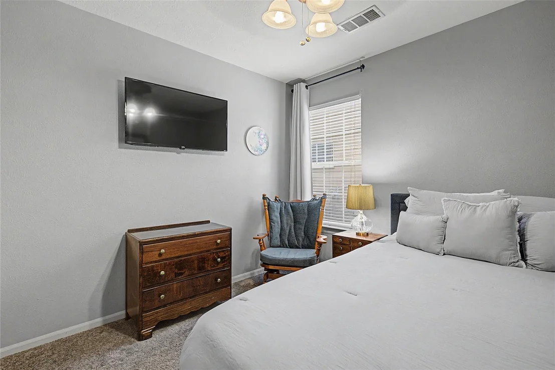 Photo of 59 Laughing Brook Court
