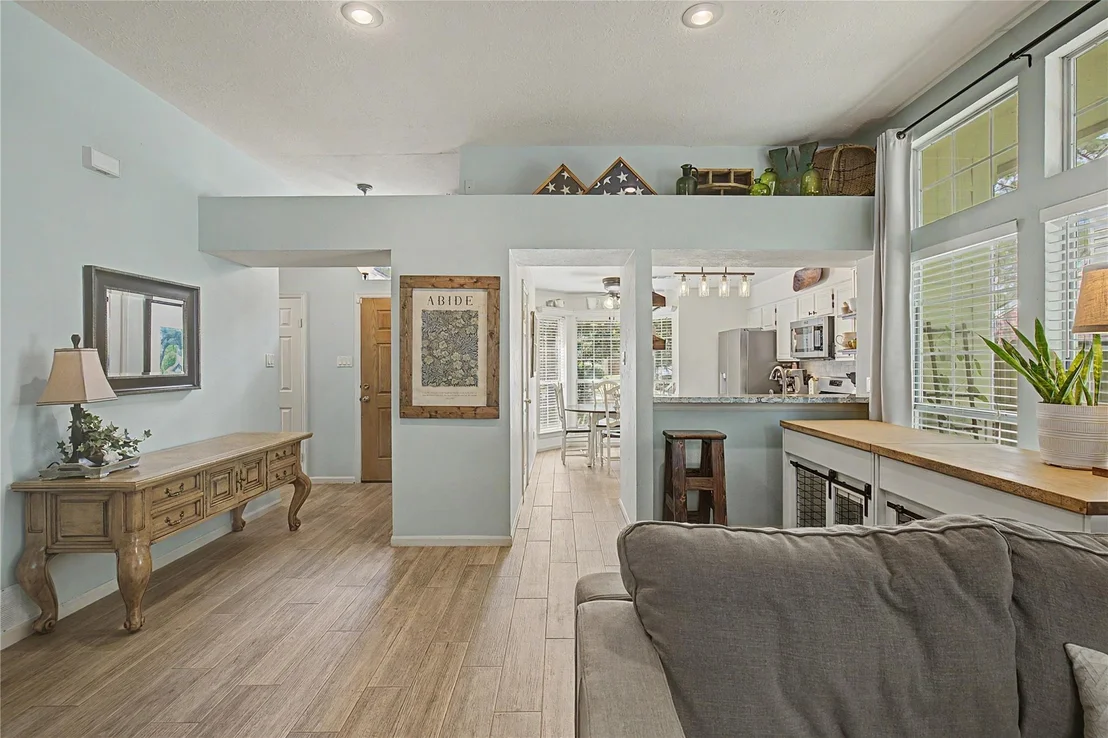 Photo of 59 Laughing Brook Court