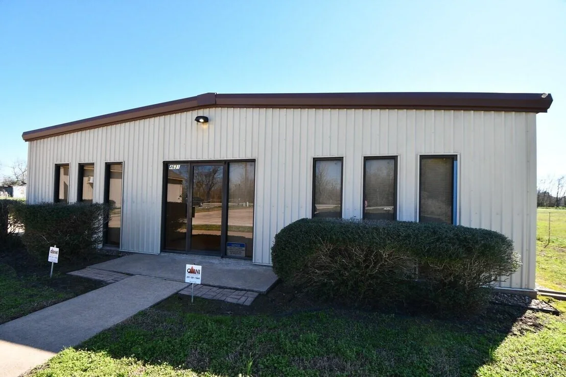 Photo of 4631 11th Tract 152, 154 Street