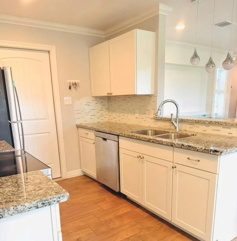 Photo of 14011 Sequoia Bend Boulevard