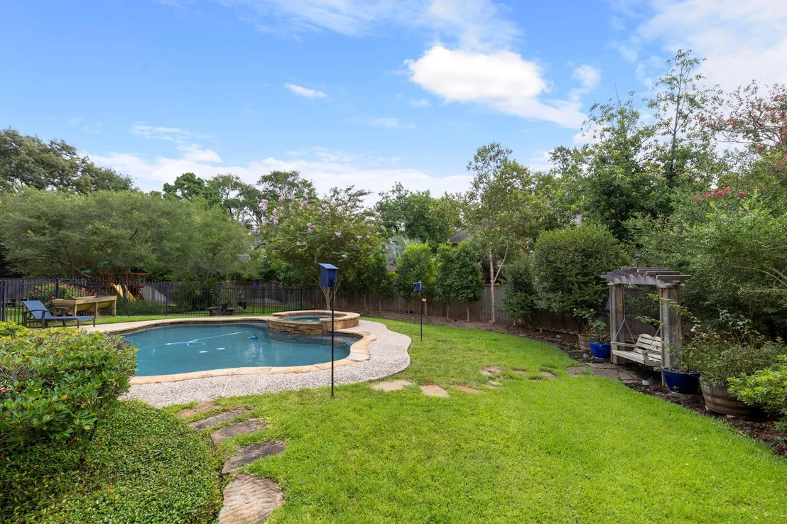 Photo of 2 Snow Pond Place