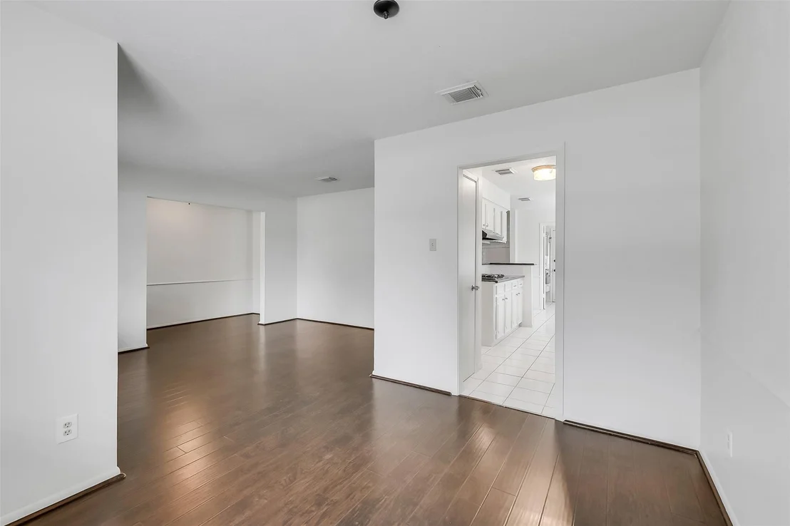 Photo of 25403 Glen Loch Drive