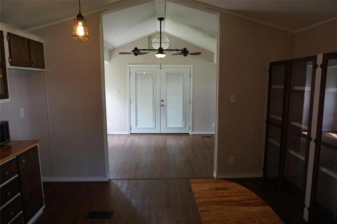 Photo of 8989 Gladewood