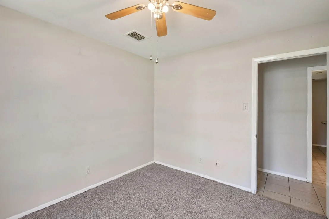 Photo of 20123 Edworthy Road