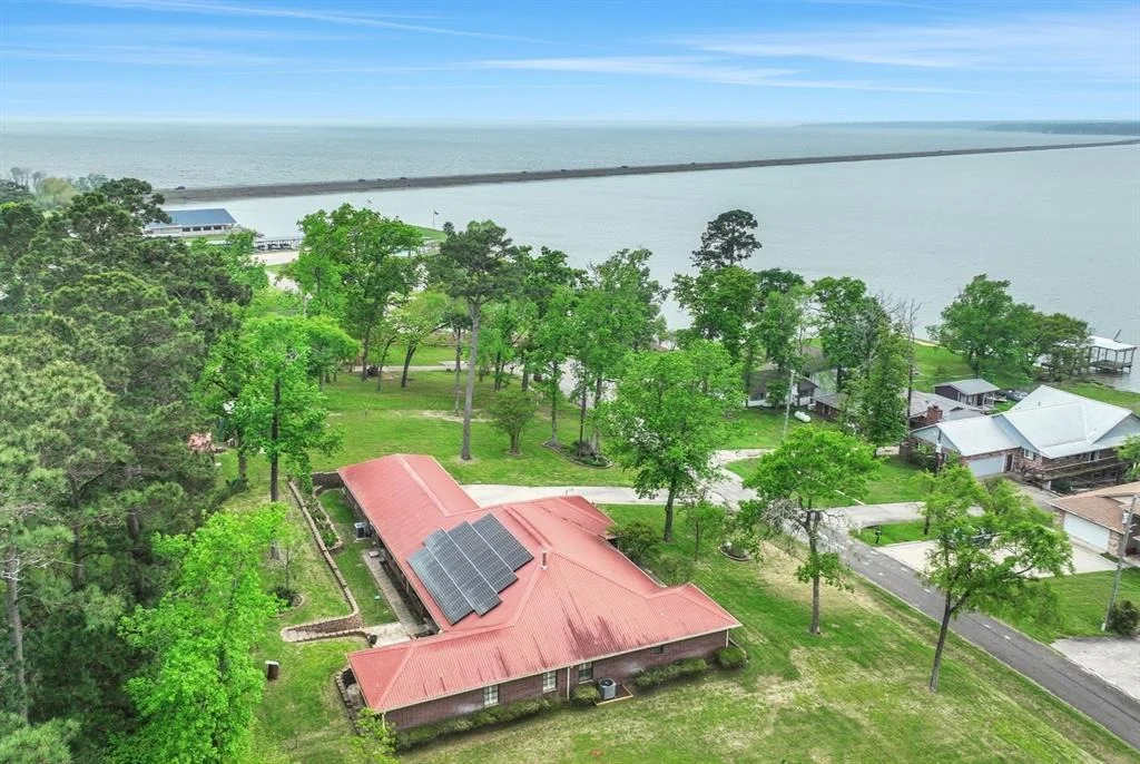 Photo of 723 Lakeview Harbor