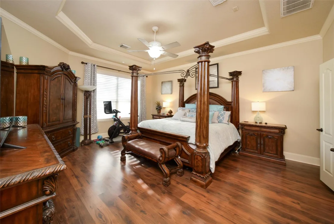 Photo of 20874 Sweetglen Drive