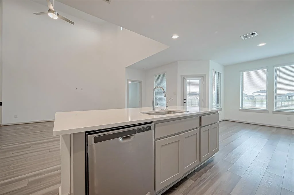 Photo of 28322 Hannahs Harbor Lane