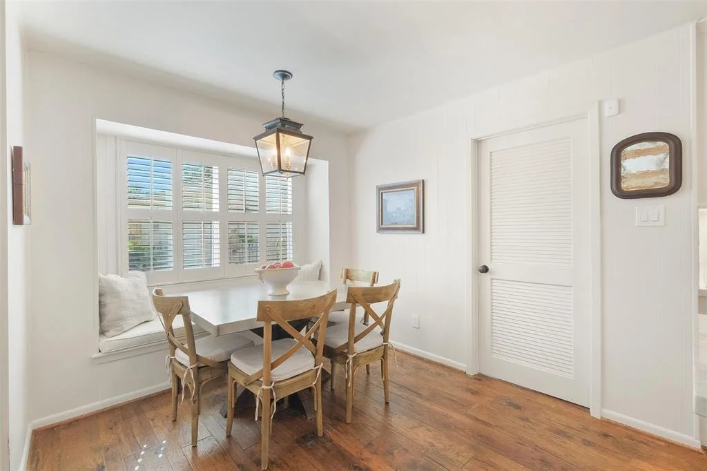 Photo of 10047 Olympia Drive