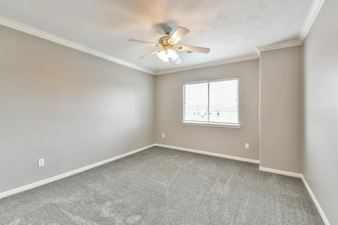Photo of 6122 Spanish Oak Drive
