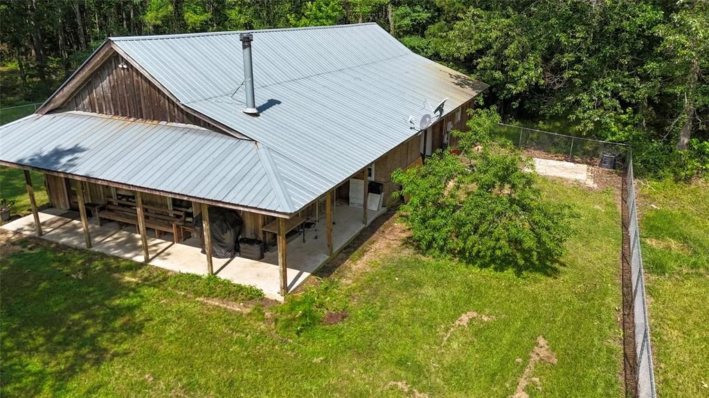Photo of 2301 Hines Lake Road