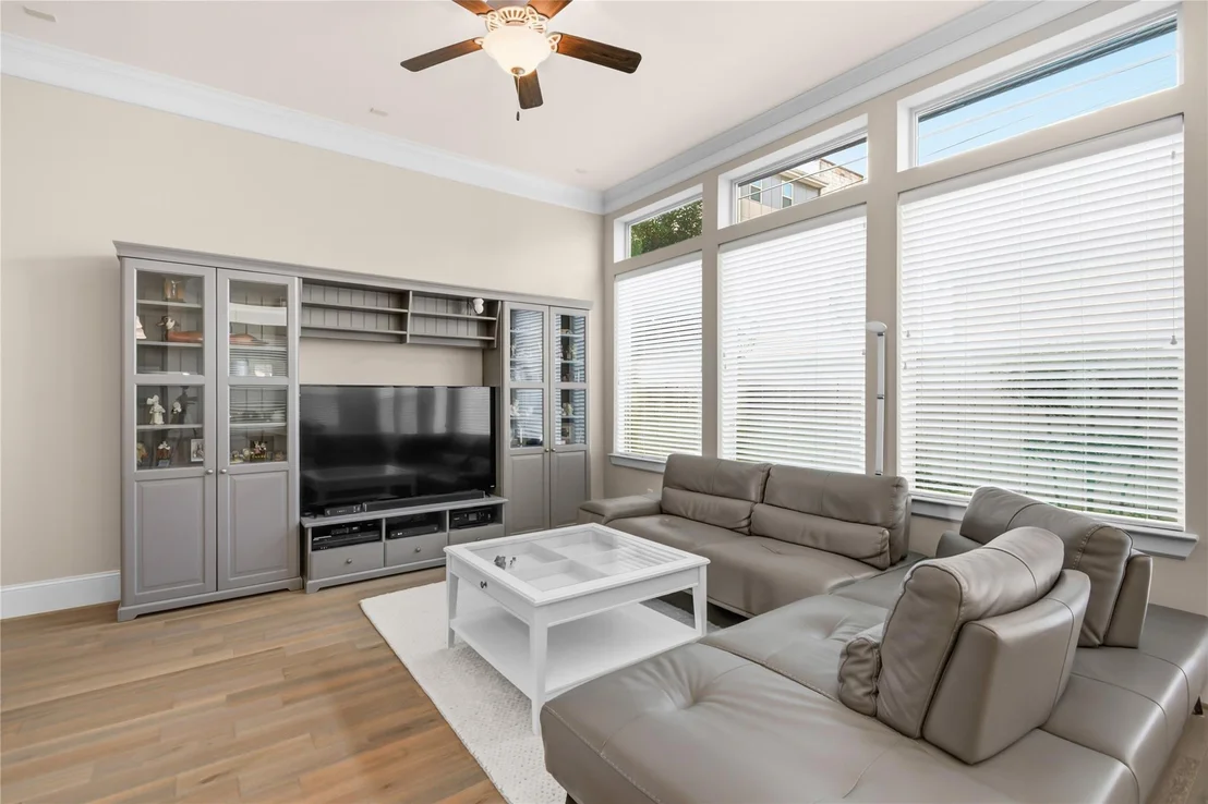 Photo of 1415 Devonshire Manor Lane
