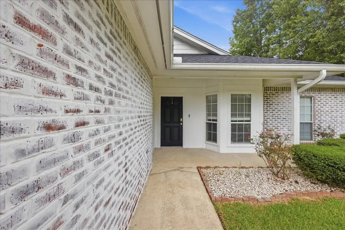 Photo of 495 Moore Drive