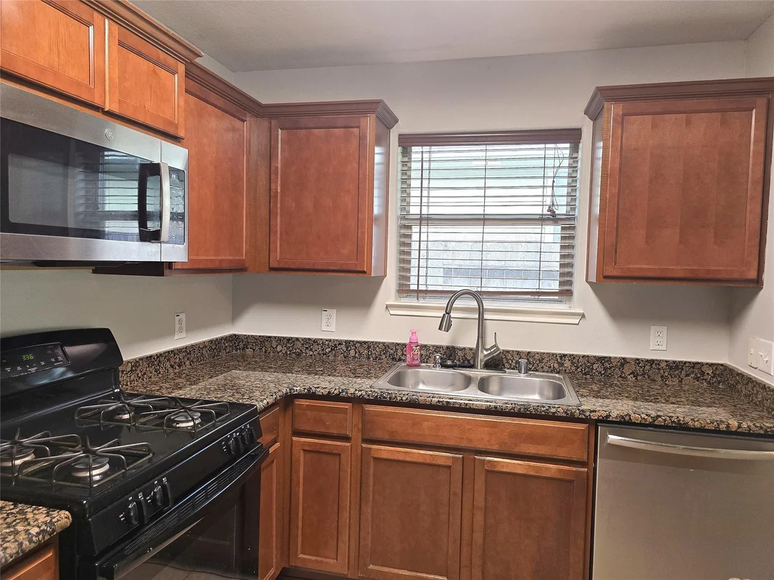 Photo of 10320 Stone Gate Drive
