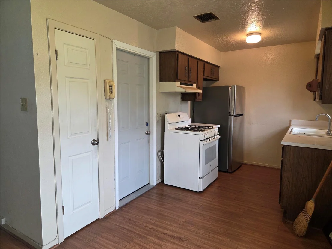 Photo of 14423 Waterloo Drive