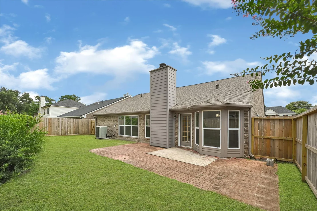 Photo of 8818 Driftstone Drive