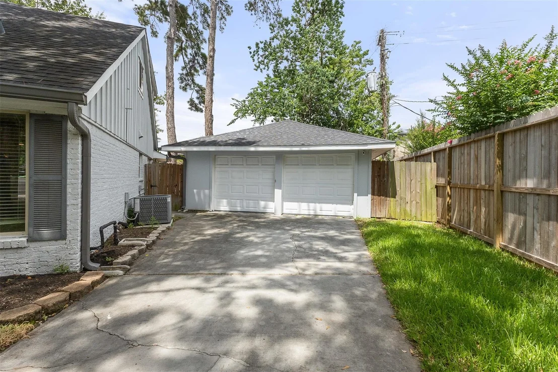 Photo of 10067 Briarwild Lane