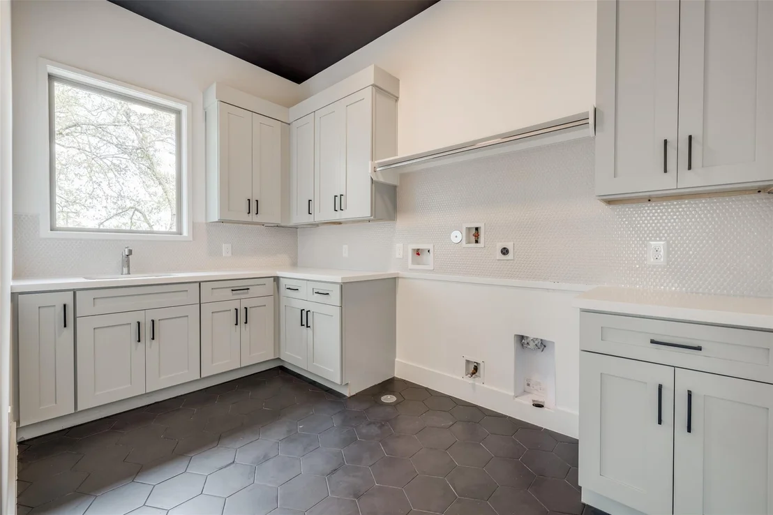 Photo of 1306 Crocker Street