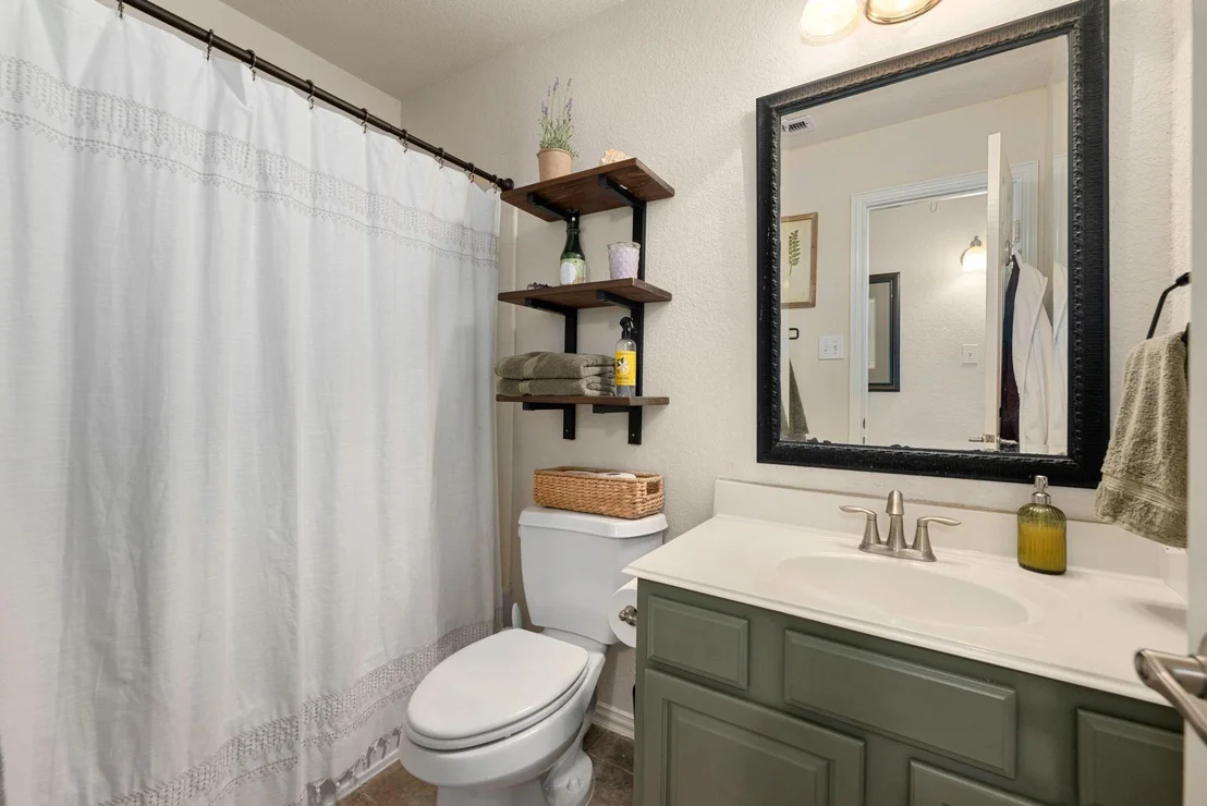 Photo of 2303 Crescent Water