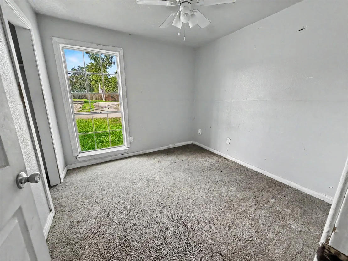 Photo of 5003 Live Oak Drive