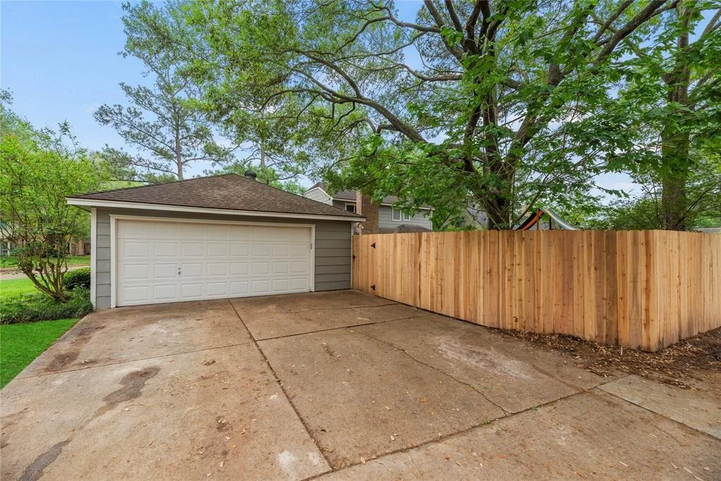 Photo of 702 Endell Court