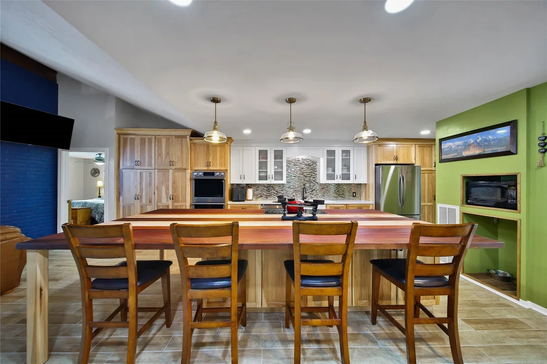 Photo of 23519 Saxon Way