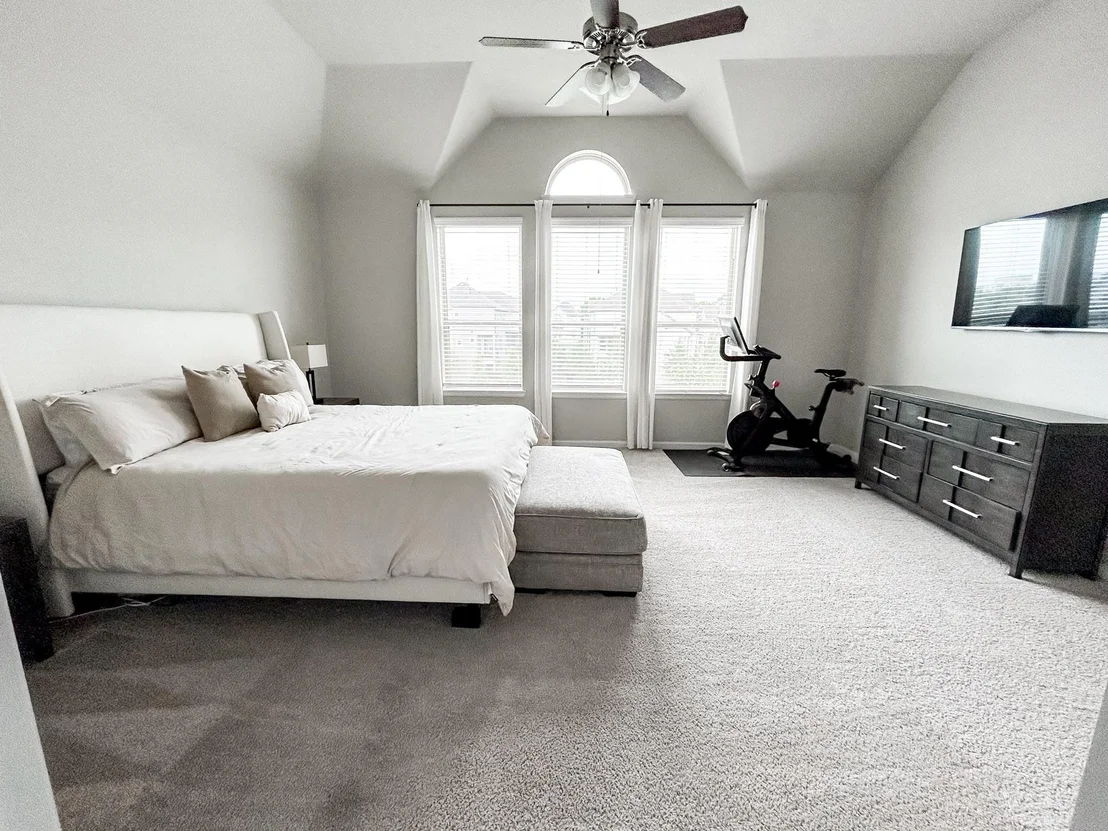 Photo of 3904 Centre Plains Way