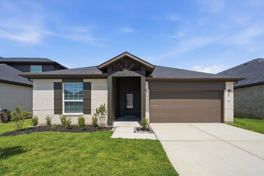 Photo of 826 White Pine Haven Ln