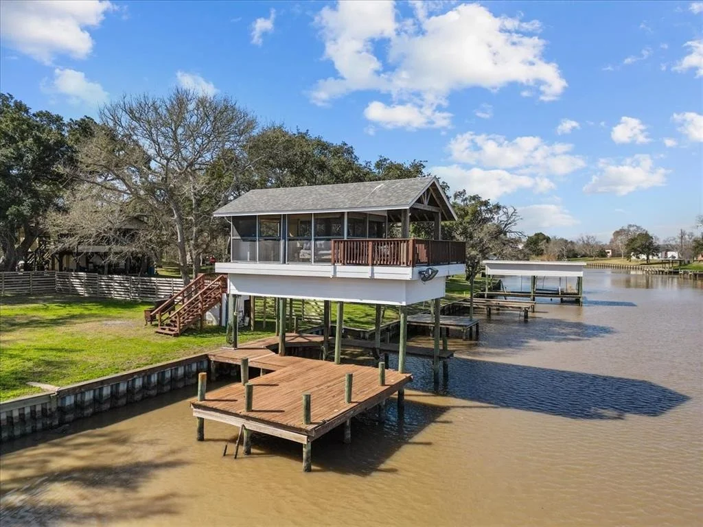 Photo of 683 Private Road 652