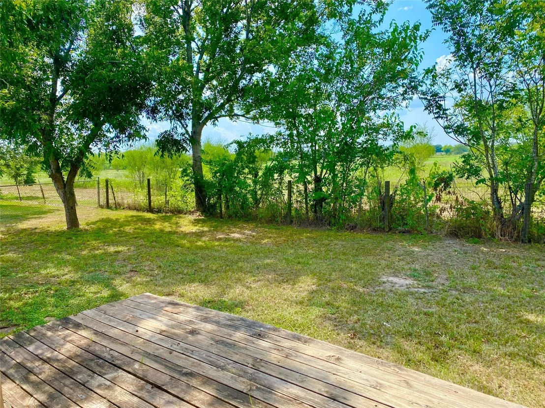 Photo of 715 Lakeview Drive