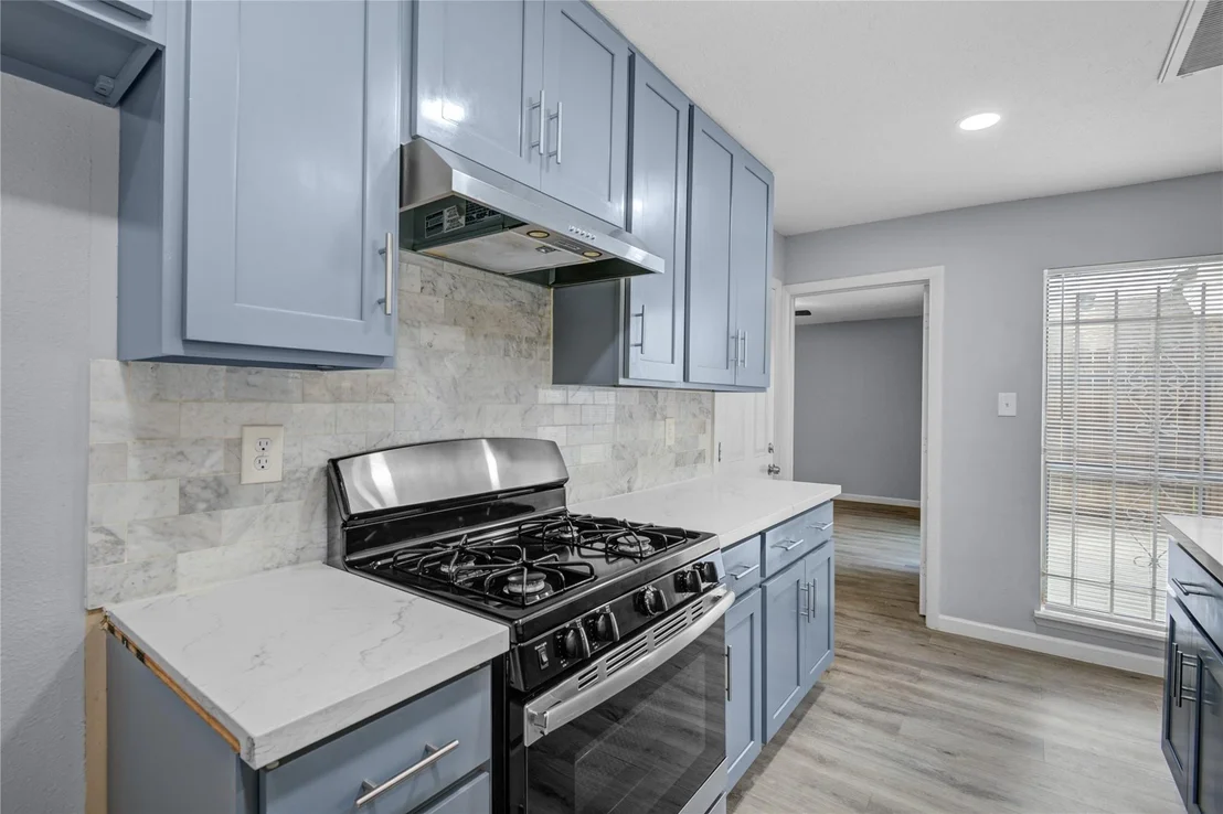 Photo of Unit D at 5703 Easthampton Drive