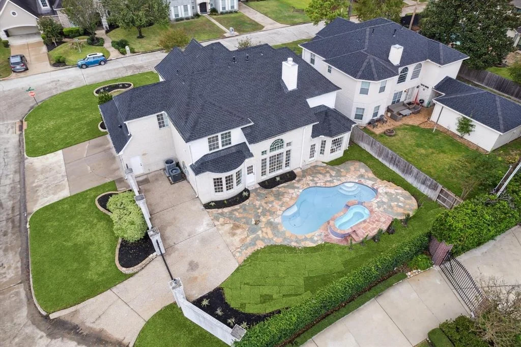 Photo of 17624 Shadow Valley Drive