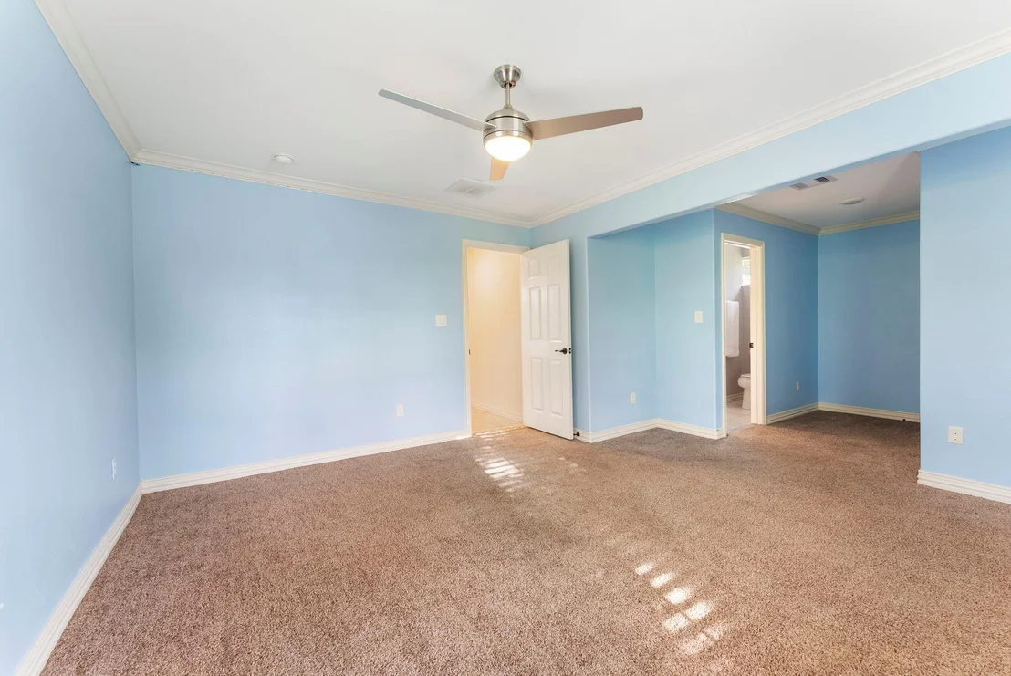 Photo of 16452 Edgefield Lane
