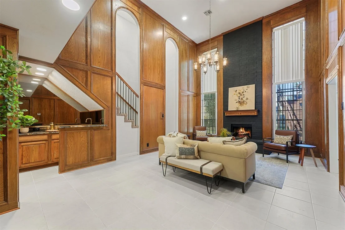 Photo of 12611 Old River Drive