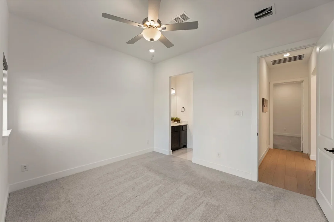 Photo of 2015 Jade Manor Drive