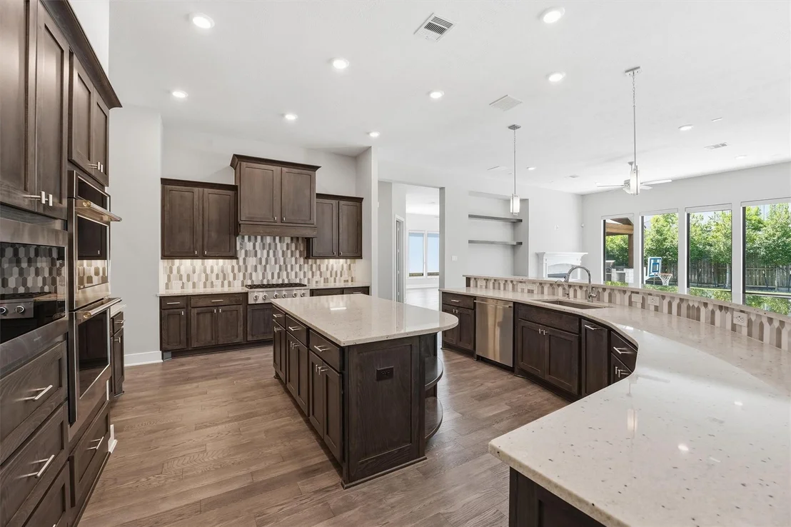 Photo of 4715 Lake Crest Drive