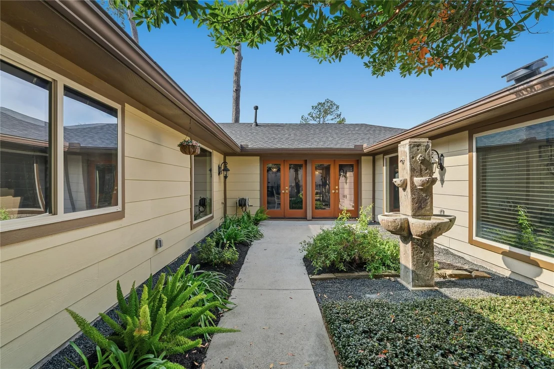 Photo of 1534 Glourie Drive