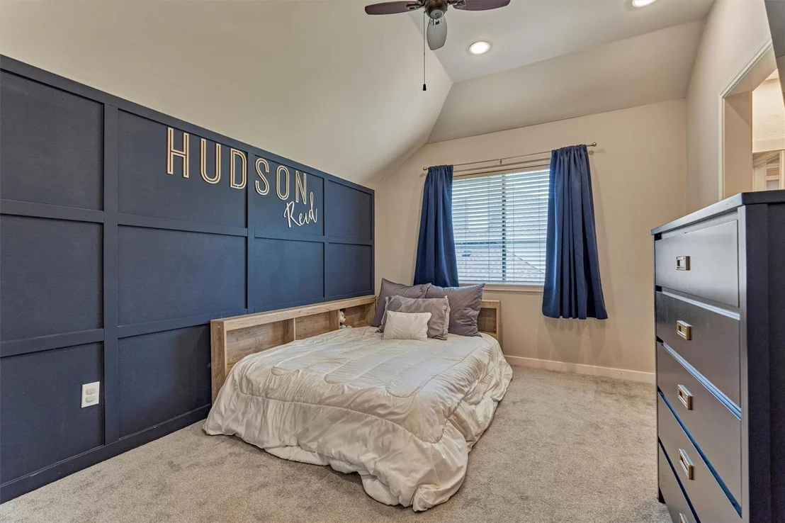 Photo of 24811 Giltspur Way
