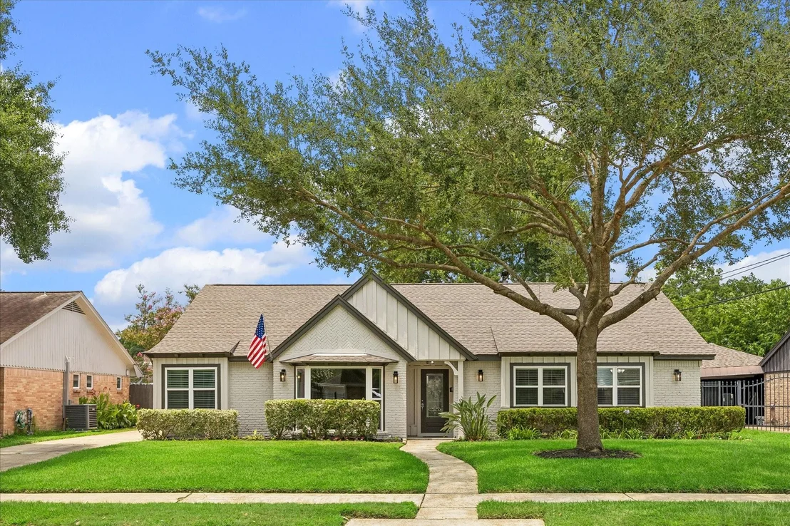 Photo of 1134 Thornton Road