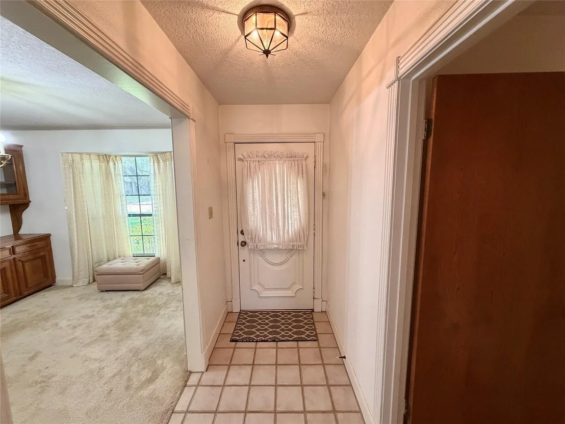 Photo of 3 S Erik Drive