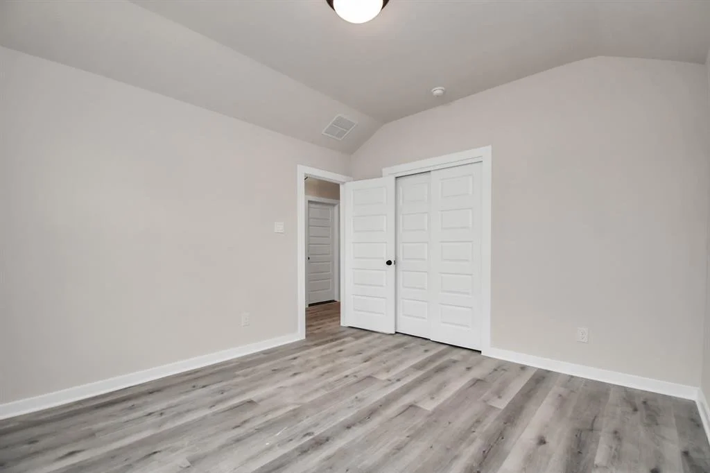 Photo of 402 Kendall Crest