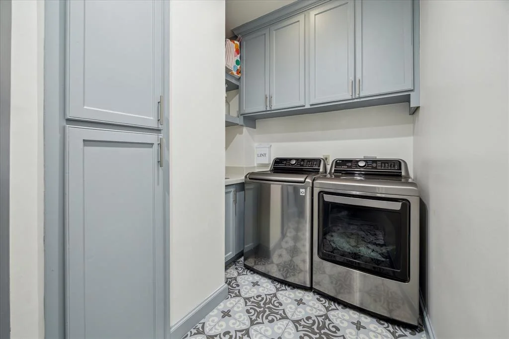 Photo of 4015 Byron Street