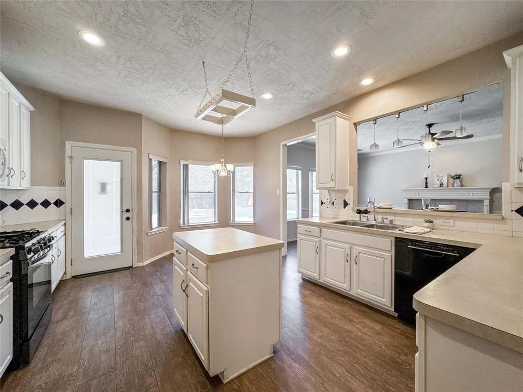 Photo of 3713 Pinehurst Drive