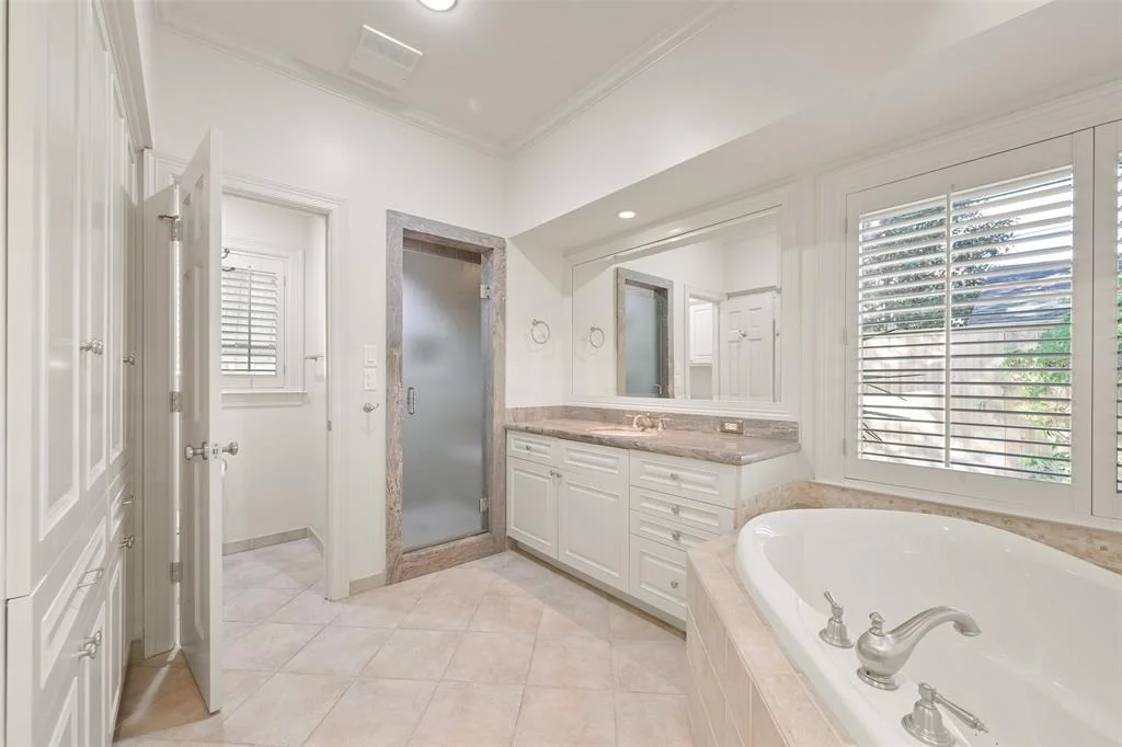 Photo of 3738 Blue Bonnet Boulevard