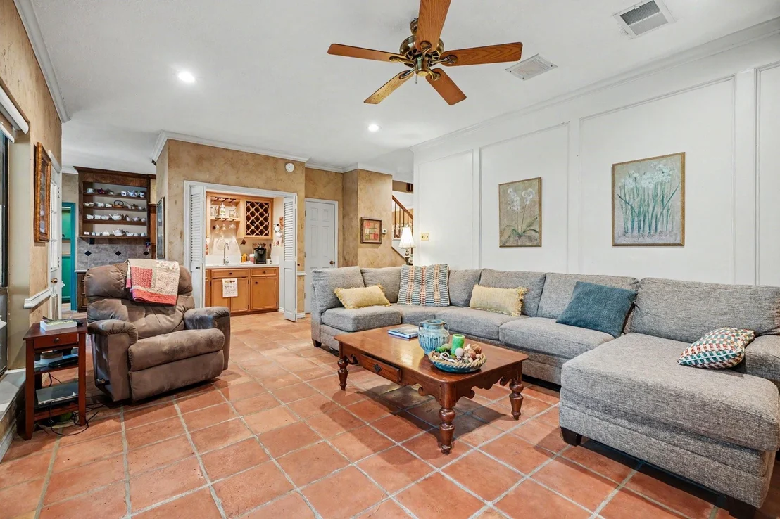 Photo of 1623 Lake Bluff Drive
