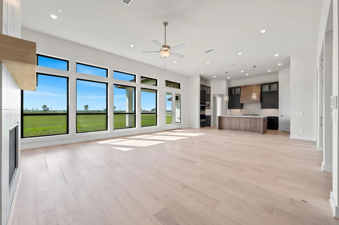 Photo of 2013 Whispering Oaks Lane