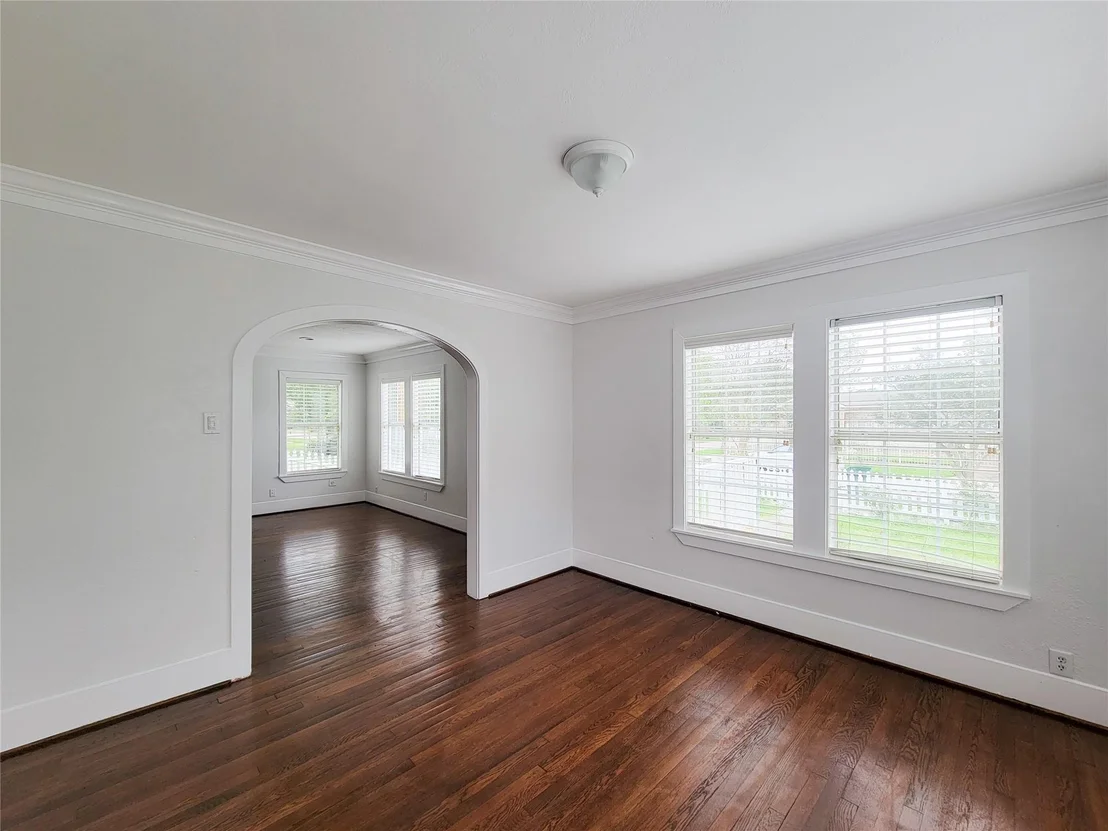 Photo of 8355 Wier