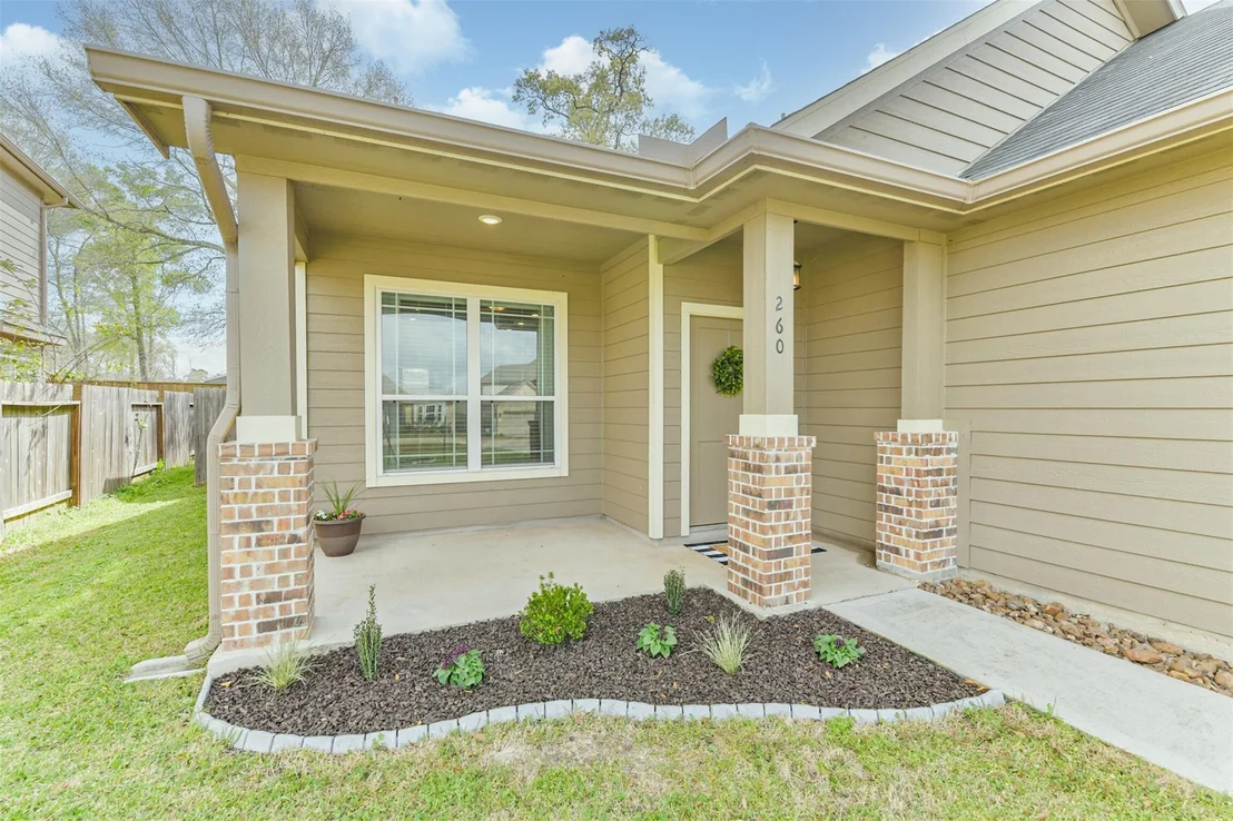 Photo of 260 Shoreview Drive