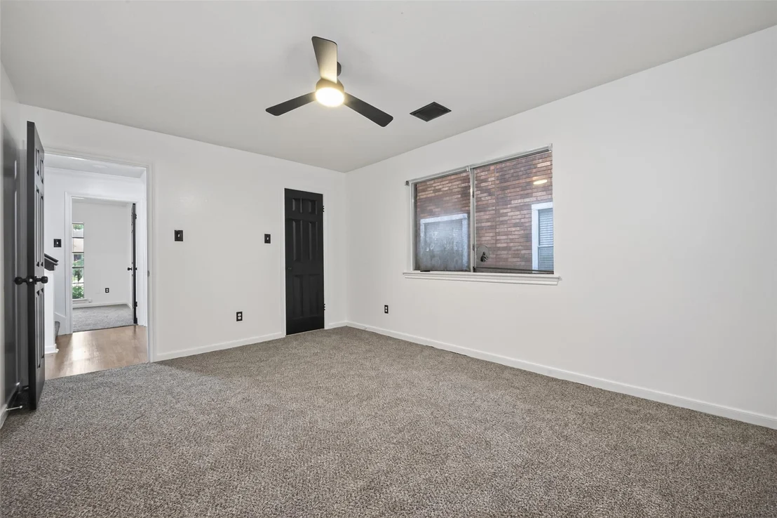 Photo of 5931 Thom Road