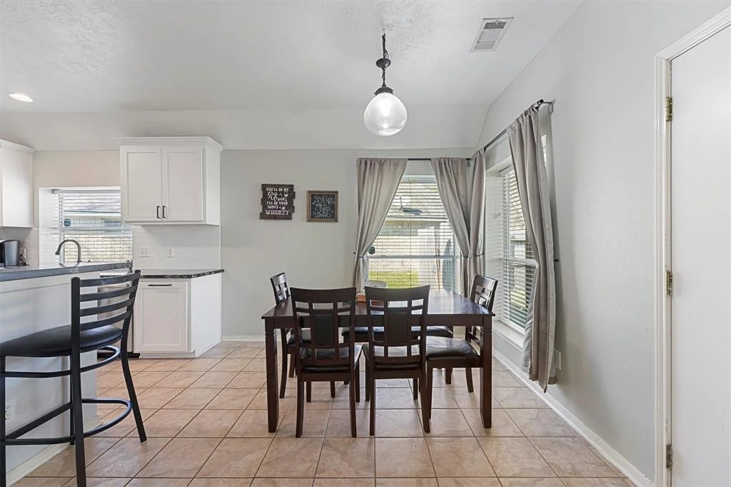 Photo of 6719 Walnut Square